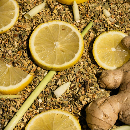 Haz Tú Propia Ginebra de Limón.